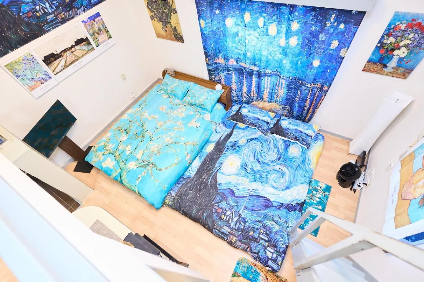 Van Gogh Tokyo Shinjyuku Shibuya New Open ! Japan